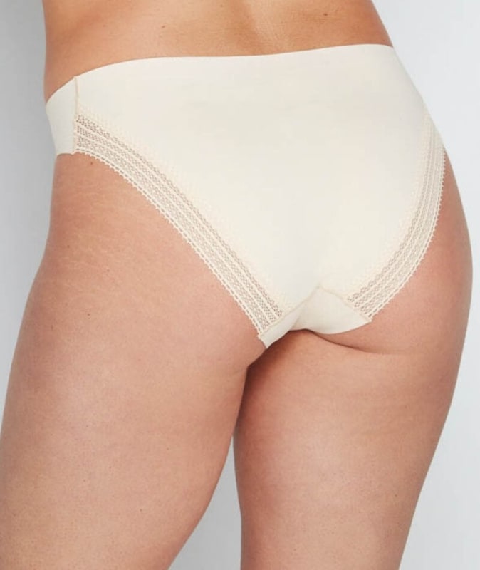 Bendon Comfit Collection High Cut Brief - Novelle Peach Knickers