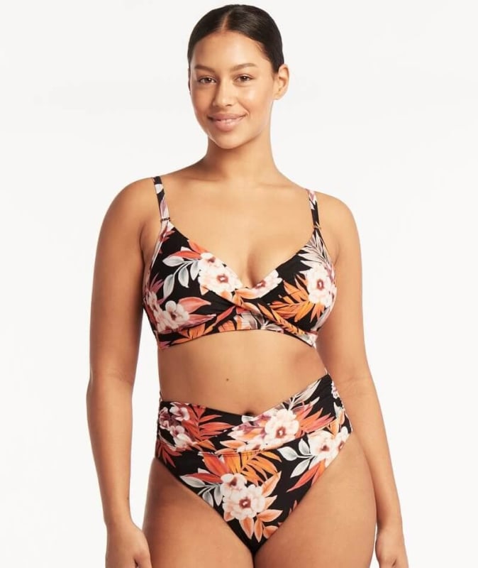 Sea Level Escape Twist Front DD-E Cup Bikini Top - Black Swim